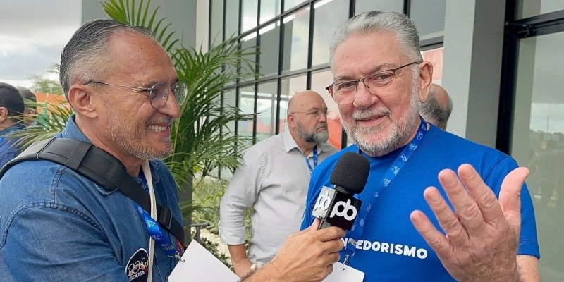 Sousa e Sertão ganham destaque em discurso do superintendente do Sebrae durante a Feira do Empreendedor em CG; Assista