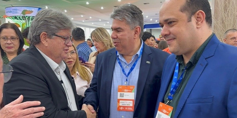 Presidente da OCB destaca importância do cooperativismo na abertura da Feira do Empreendedor em Campina Grande