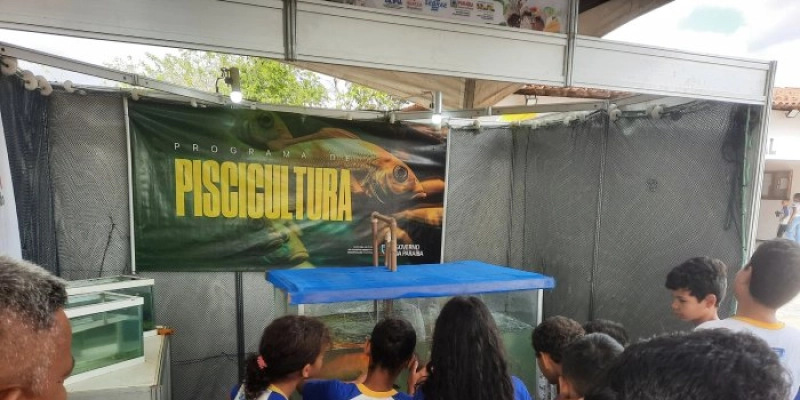 Programa de Piscicultura participa da 7ª Expoagro de Tacima com distribuição de alevinos, minicurso e stand com peixes