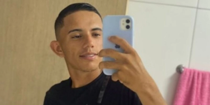 Acidente no Sertão da Paraíba ceifa a vida de adolescente em estrada próxima à vaquejada