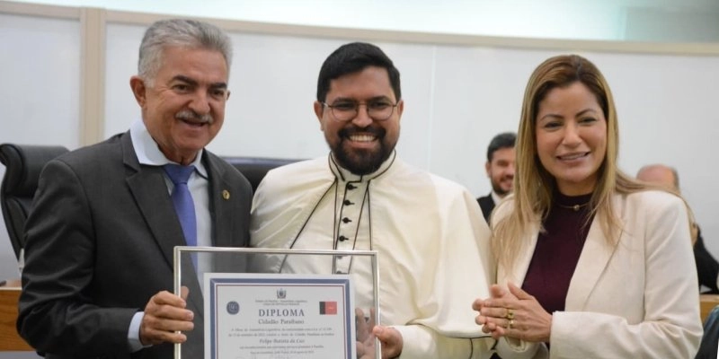 ALPB concede título de cidadão paraibano ao Padre Felipe Luz