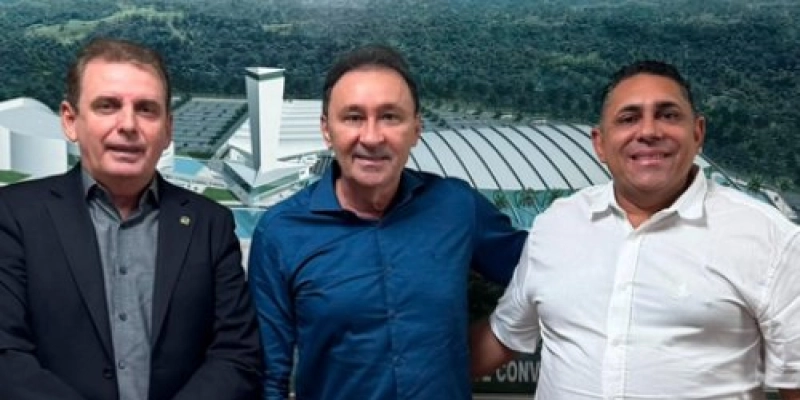 João Neto e Chico Mendes discutem investimentos para Aparecida com o Governo do Estado
