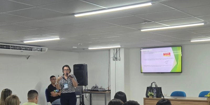 Encontro promovido pelo Hospital Regional de Patos debate assistência nutricional para pacientes graves
