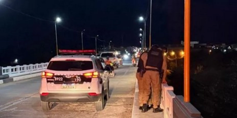 Militares salvam jovem de tentativa de suicídio em ponte de São Bento