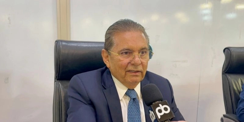Presidente da Assembleia reage com serenidade a ação de João Azevêdo no STF