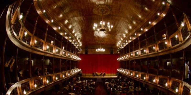 Funesc divulga abertura de pautas para o Theatro Santa Roza em 2025