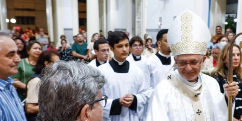 João Azevêdo participa de missa pela restauração da Igreja de Lourdes e destaca ICMS Cultural na preservação do Centro Histórico da Capital