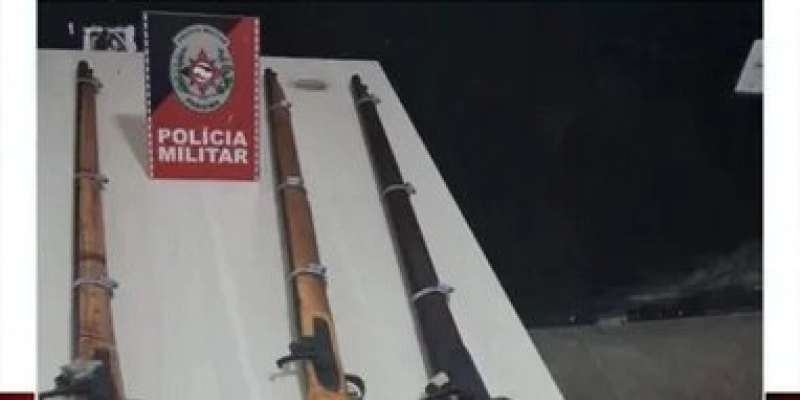 PM conduz suspeito à DP e apreende armas de fogo em ocorrência de ameaça em São José de Piranhas