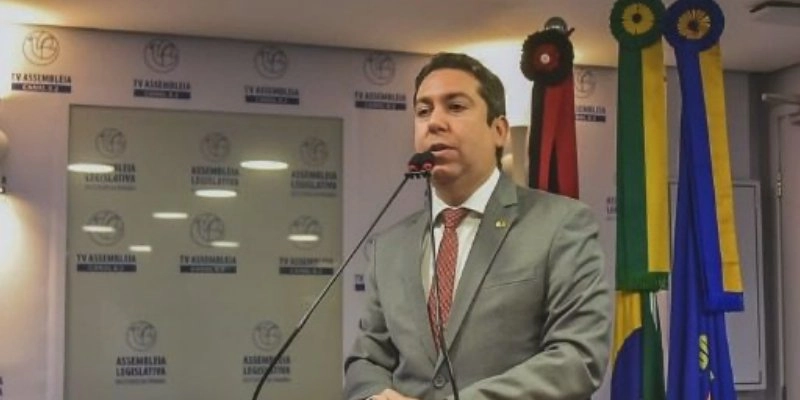 Felipe Leitão reage a críticas e reafirma papel de Cícero na base aliada