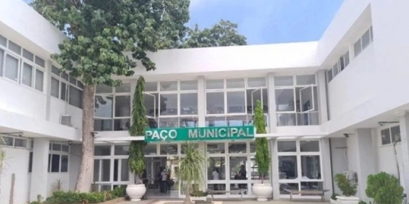 Sousa anuncia licitação de R$ 1 milhão para aquisição de peças de veículos e máquinas