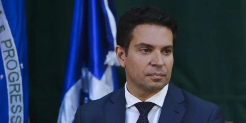 STF determina perda do mandato de Alexandre Ramagem na Câmara
