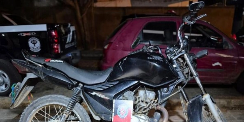 Polícia Militar apreende motocicleta com indícios de adulteração veicular, em Catolé do Rocha