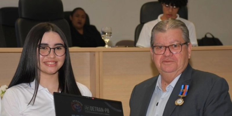 João Azevêdo abre Semana Nacional de Trânsito e entrega premiações do Desafio Nota 1000 a estudantes da rede estadual 