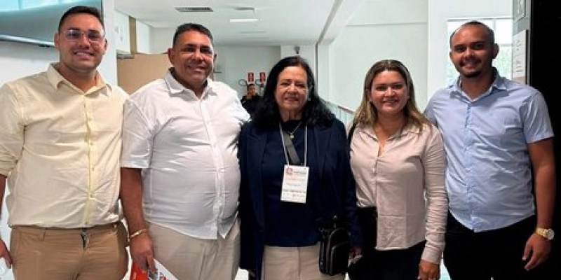 Prefeito de Aparecida participa de Fórum Nacional de Habitação e busca novos convênios