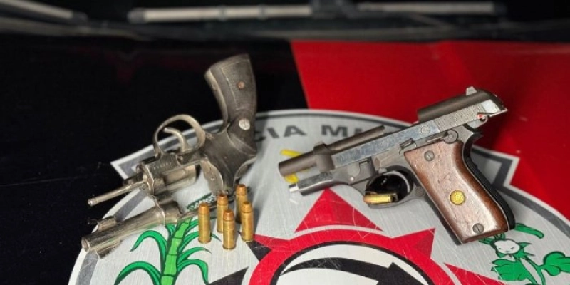 Polícia Militar frustra criminosos, prende tornozelados e apreende três armas