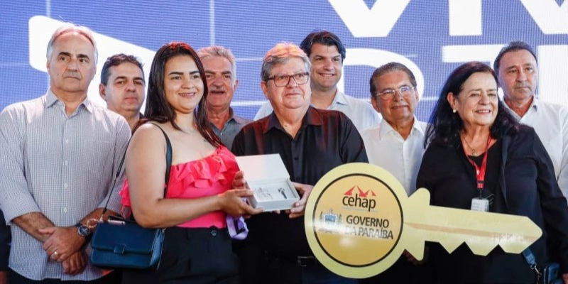 Governo da Paraíba entrega residencial com ampla área de lazer e garante moradia digna a 192 famílias em João Pessoa 