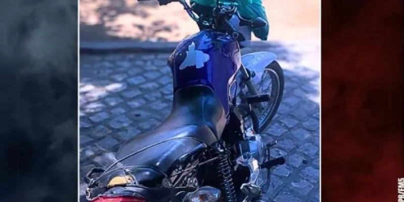 Homem é flagrado praticando direção perigosa no Centro de São José de Piranhas