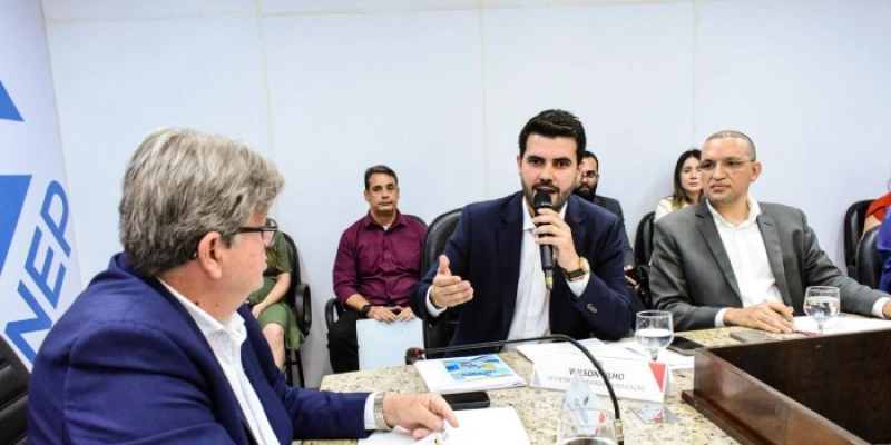 Com presença do governador João Azevêdo, Secretaria de Educação reúne gerentes regionais em mobilização pelo IDEB
