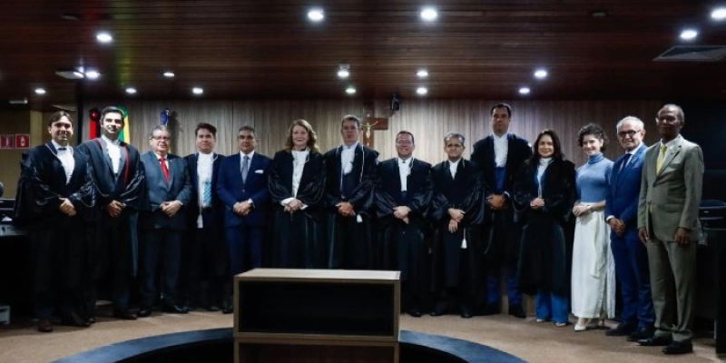 Governador prestigia posse de juíza federal Helena Fialho como membro efetivo do TRE-PB