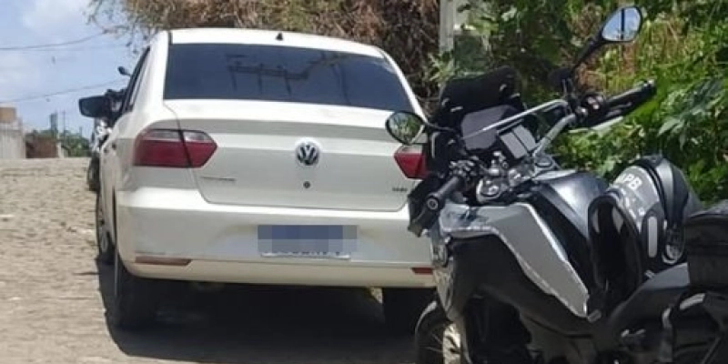 Ação rápida da PM localiza carro roubado  