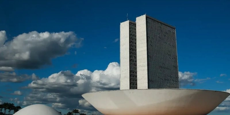 Câmara aprova isenção do IR para salários de até R$ 5 mil; 16 milhões serão beneficiados