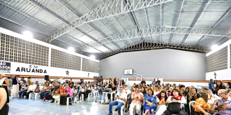 Leo Bezerra destaca importância do diálogo e de estar lado a lado com a população durante Audiência Pública do ‘Você Prefeito’
