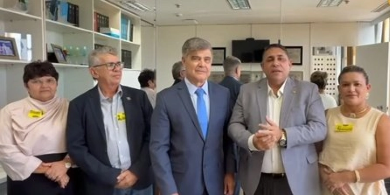 Prefeito João Neto reforça parceria com deputado Wellington Roberto em Brasília