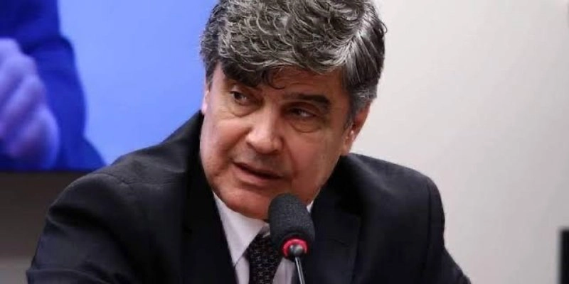 Deputado Wellington Roberto celebra aprovação de isenção do IR para salários de até R$ 5 mil
