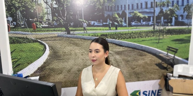 Sine-JP ganha destaque nacional com homenagem a coordenadora em evento dos 50 anos da rede de empregabilidade