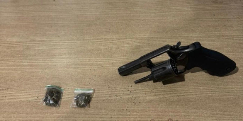 Pela terceira vez a PM prende o mesmo acusado com arma de fogo