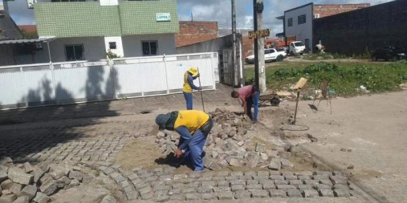 Operação Tapa-Buraco da Seinfra vai atuar em 38 bairros nesta terça-feira