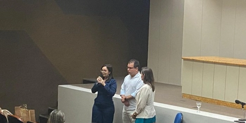 Larissa Abrantes representa o prefeito de Sousa, Helder Carvalho, em visita da Secretária Nacional da SPU à Paraíba