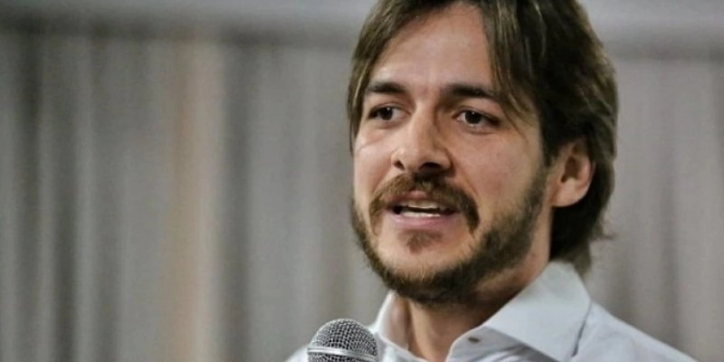  Com Cícero em destaque, Pedro reafirma candidatura e tenta reequilibrar forças na Paraíba