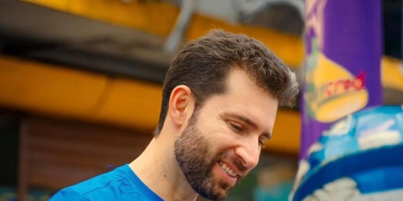 Michel Henrique realiza ação de conscientização sobre saúde mental nas ruas de João Pessoa