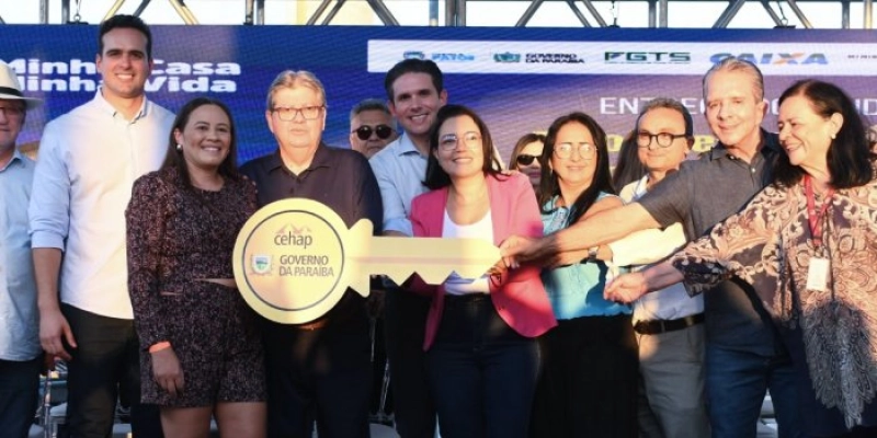 João Azevêdo entrega 96 unidades habitacionais em Patos, além do Centro de Iniciação ao Esporte do município