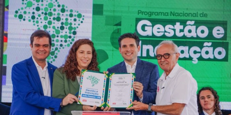 Cícero Lucena firma adesão de João Pessoa ao Programa Nacional de Gestão e Inovação