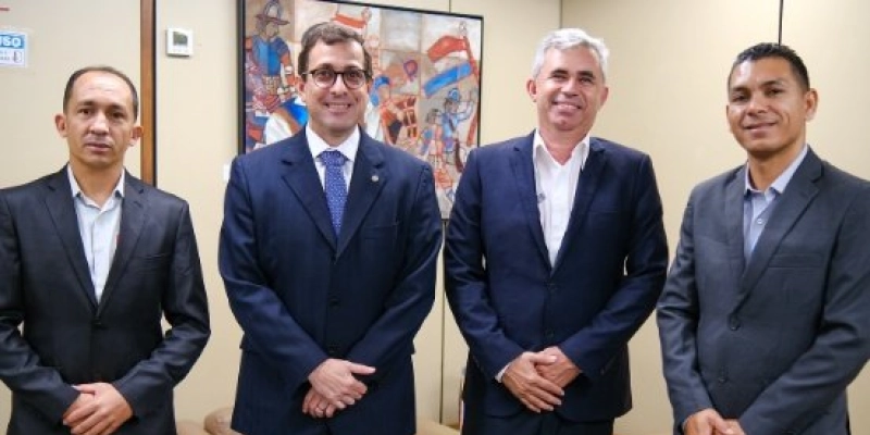 Gervásio Maia reforça parceria com prefeito de Algodão de Jandaíra em visita a Brasília
