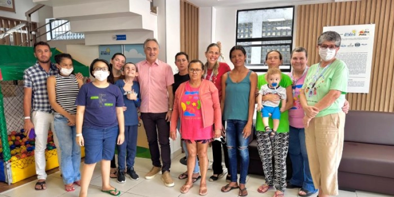 Luciano Cartaxo garantiu R$ 150 mil em emendas para a Associação Donos do Amanhã, que cuida de crianças com câncer