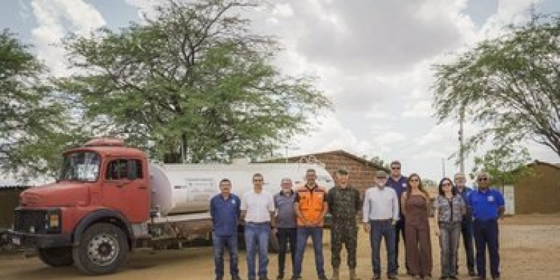 Abastecimento pela Operação Carro-Pipa muda realidade da população do Semiárido