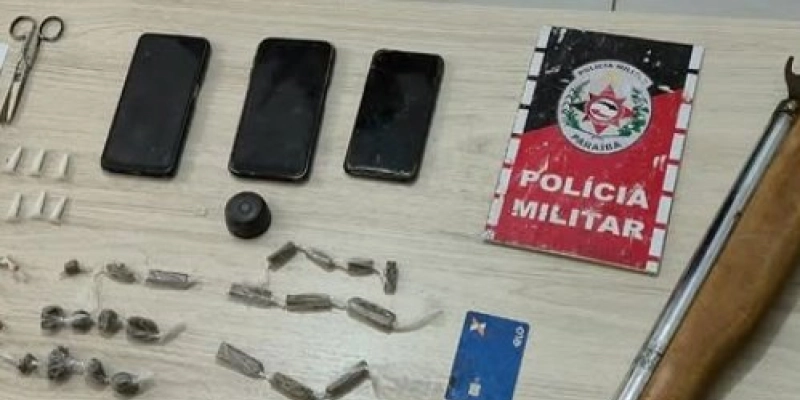 Polícia militar desmantela ponto de venda de drogas na zona norte de Cajazeiras