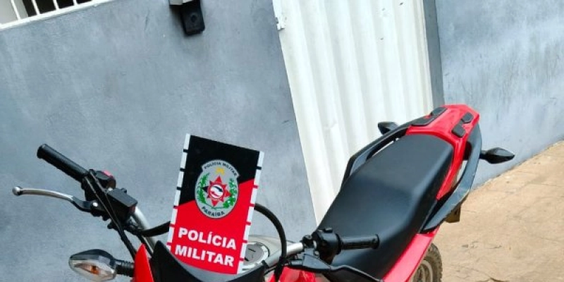 Polícia militar recupera moto com queixa de roubo, em São Bento