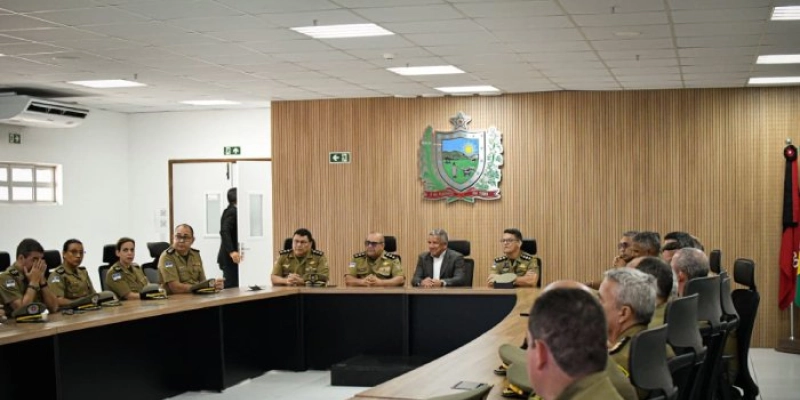 Centro Integrado de Comando e Controle da Paraíba recebe visita técnica dos alunos do Curso Superior de Polícia de Pernambuco