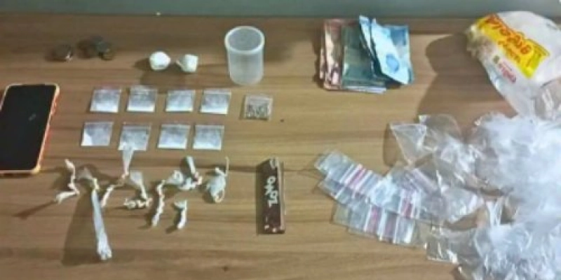 ROTAM prende suspeito com drogas em Marizópolis