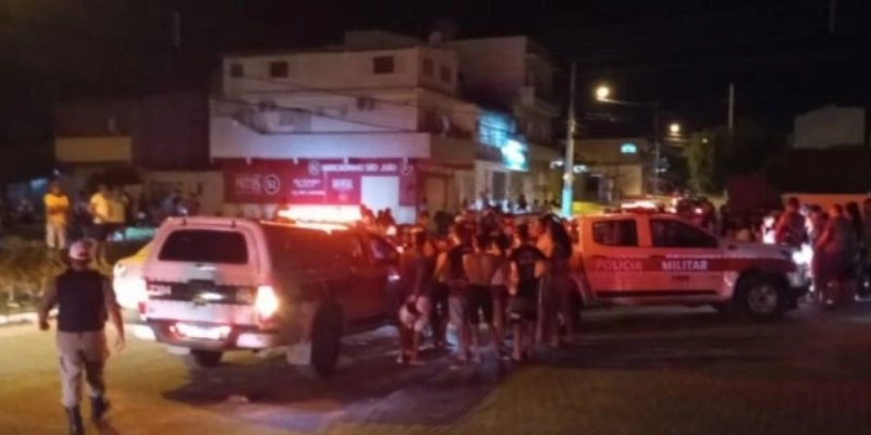 Polícias prendem homem suspeito de matar vítima a facadas após briga em Patos