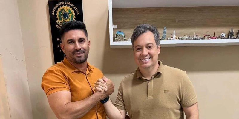 Deputado Júnior Araújo recebe apoio do vereador Claudiano Vieira e fortalece base política em São José de Piranhas