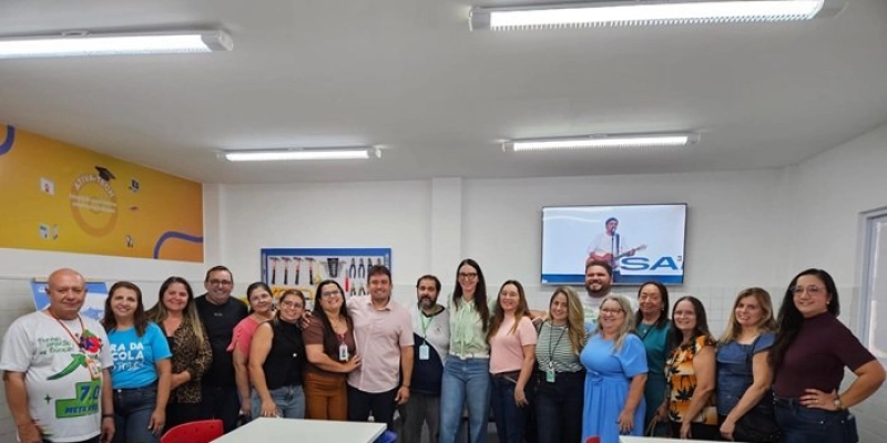 Gestão Helder Carvalho beneficia mais uma escola da Rede Municipal com Espaço Maker