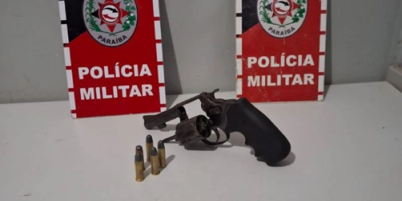 Suspeito com várias passagens pela polícia é preso novamente com arma no litoral norte da Paraíba