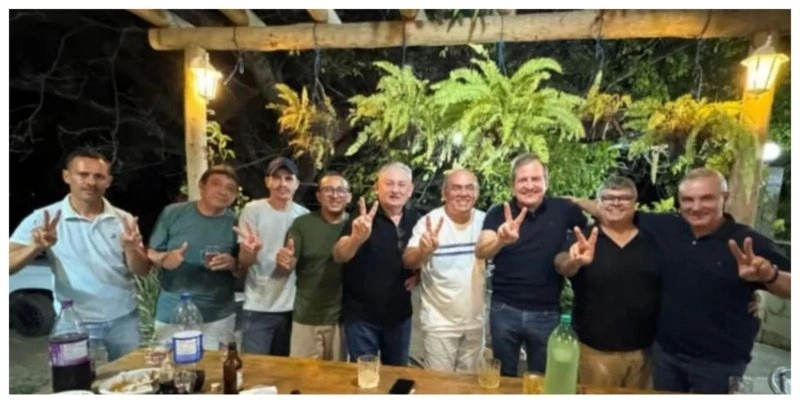 Lá em Marizópolis - Crônica: Enquanto o Prefeito mastiga, a oposição cozinha…