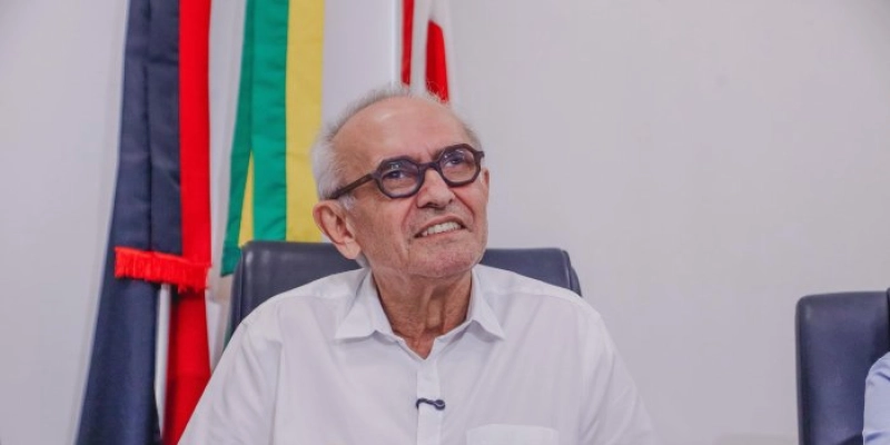 Cícero Lucena anuncia convocação de todos os aprovados no concurso da Educação