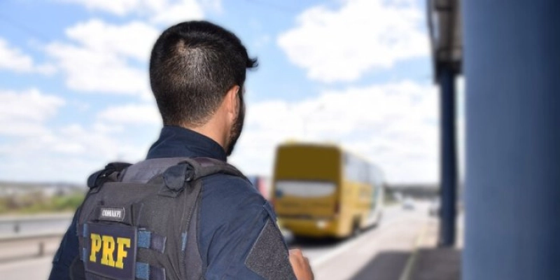 PRF atende ocorrência de possível tentativa de sequestro de ônibus de passageiros na BR-101